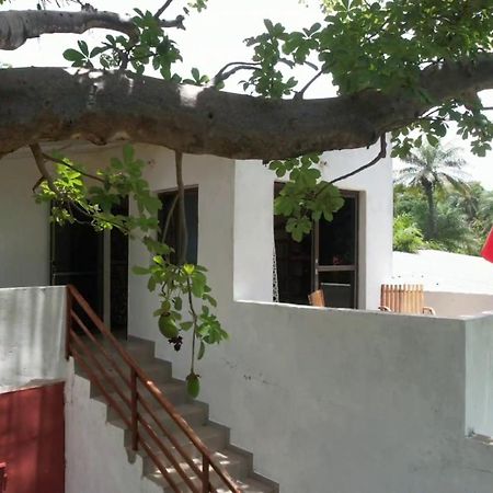 Kasa Boubak Avec Cuisine Exterieure A 50 M De La Plage Kafountine Exterior foto